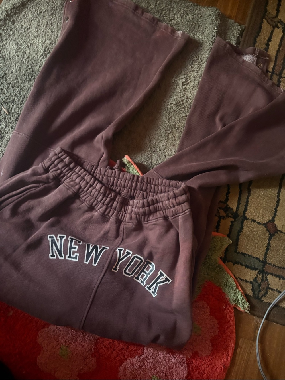 Fashion Nova Maroon Wide Leg Sweatpants with 'New York' Graphic